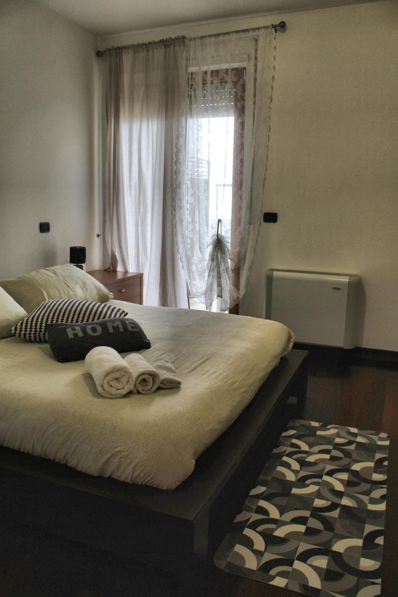 Fara 8 Apartment Bari Bagian luar foto